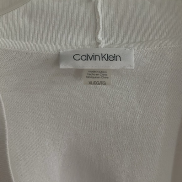 Calvin Klein Sweater - Picture 2 of 3